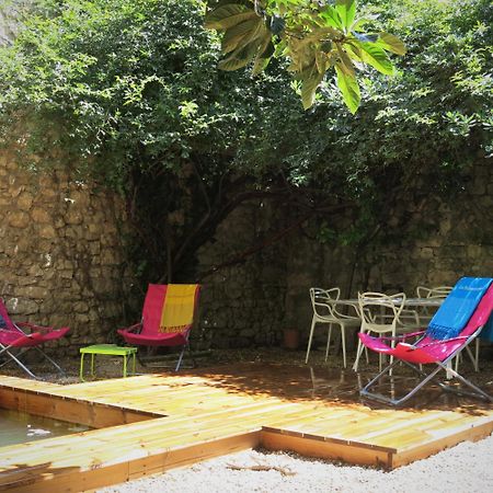 Bed and Breakfast La Buissonniere Oppède Exterior foto
