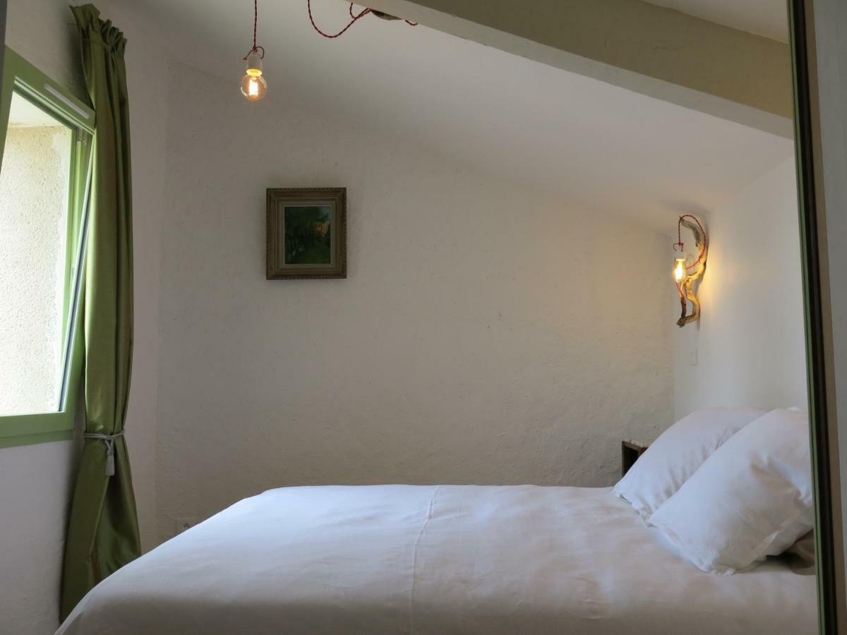 Bed and Breakfast La Buissonniere Oppède Exterior foto