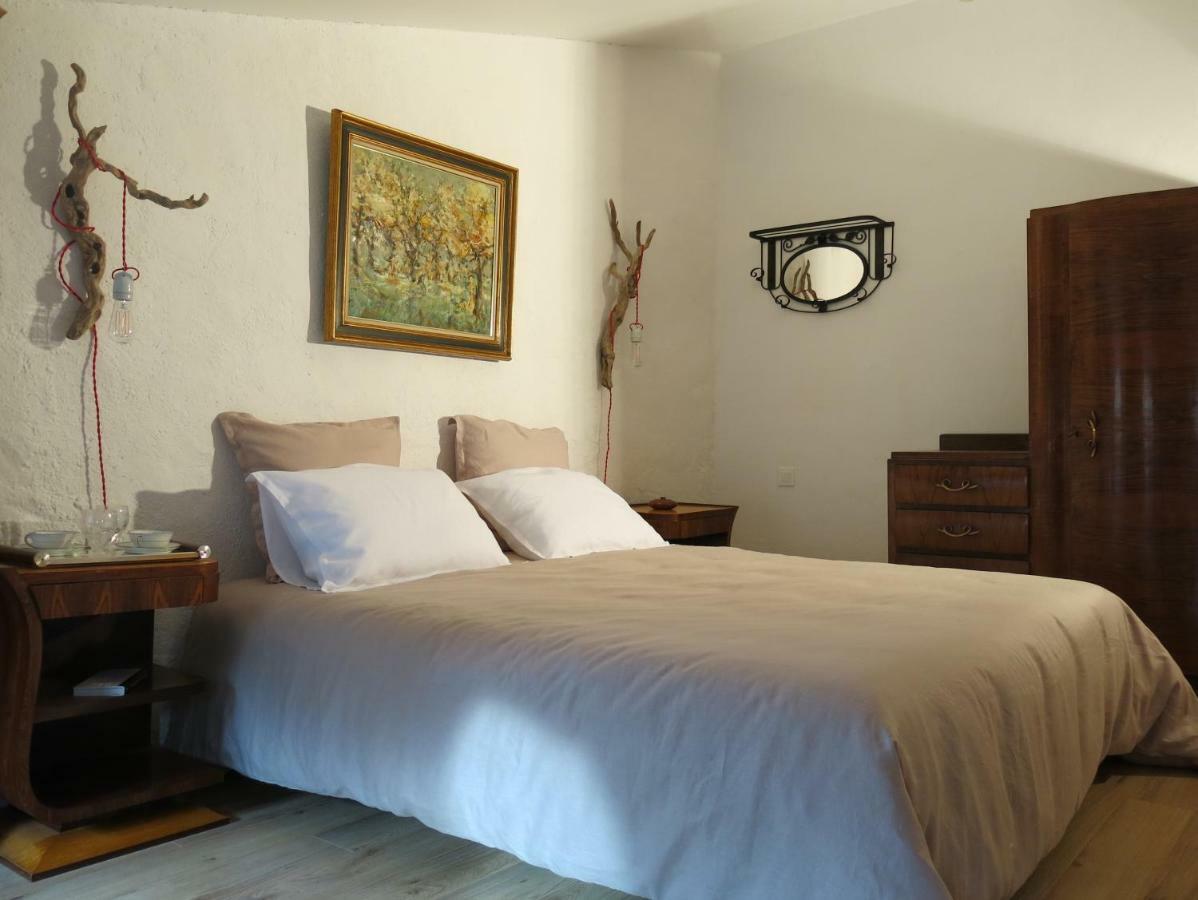 Bed and Breakfast La Buissonniere Oppède Exterior foto